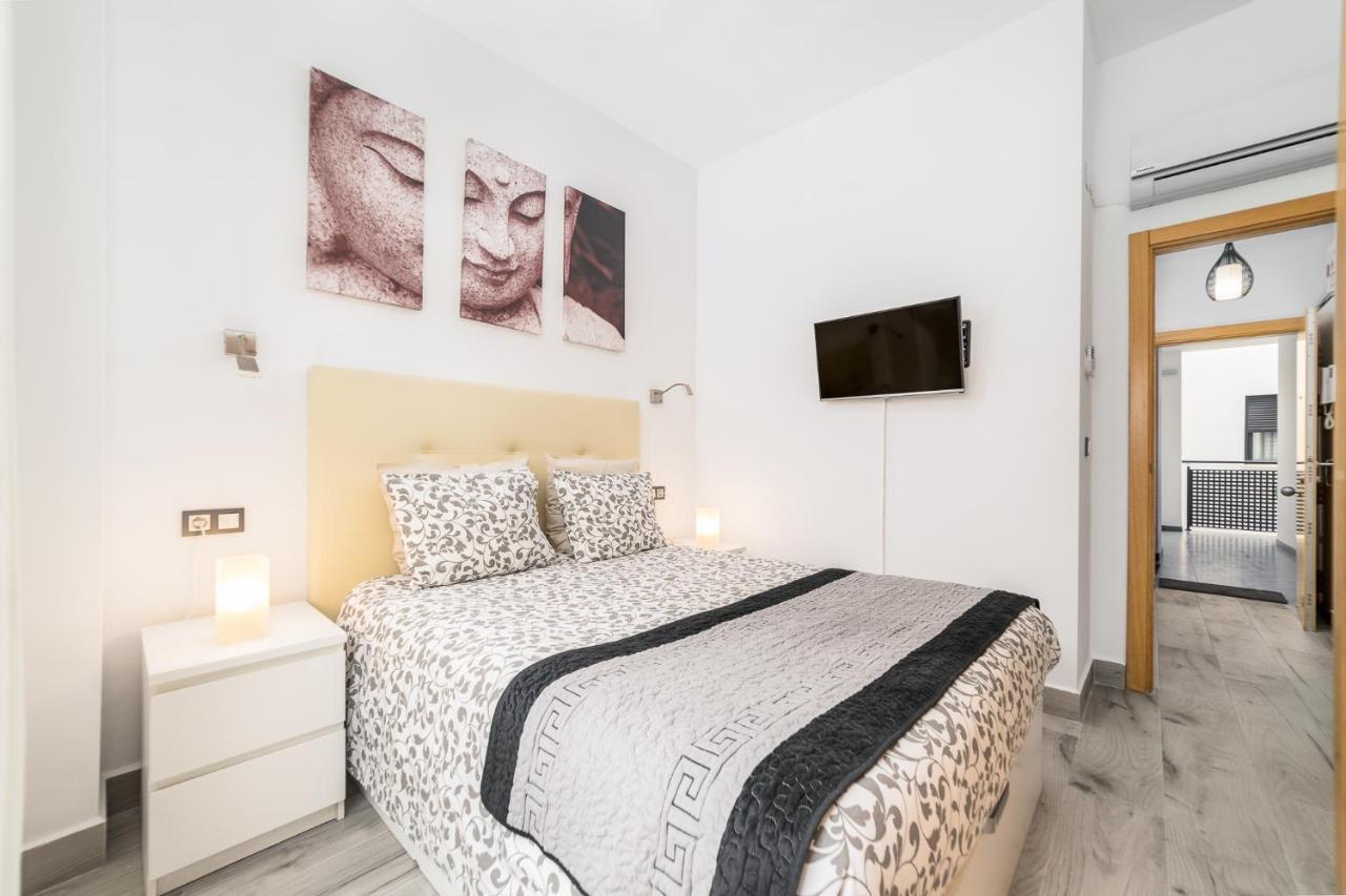 Malaga Suite Picasso With Swimming Pool And Parking In The Center! Exterior foto