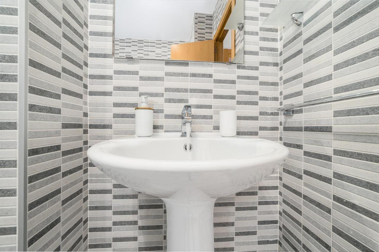 Malaga Suite Picasso With Swimming Pool And Parking In The Center! Exterior foto